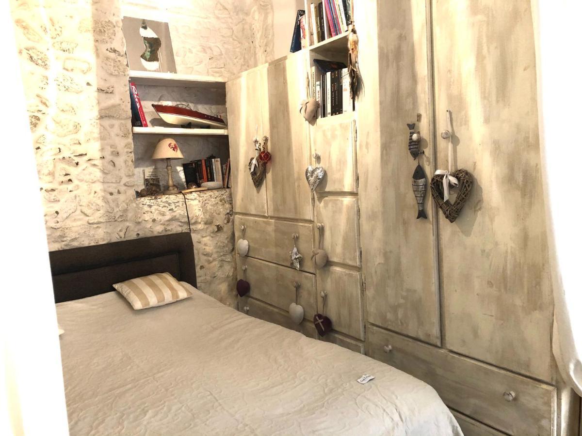 Appartement De Charme Au Coeur De Saint Tropez Bagian luar foto