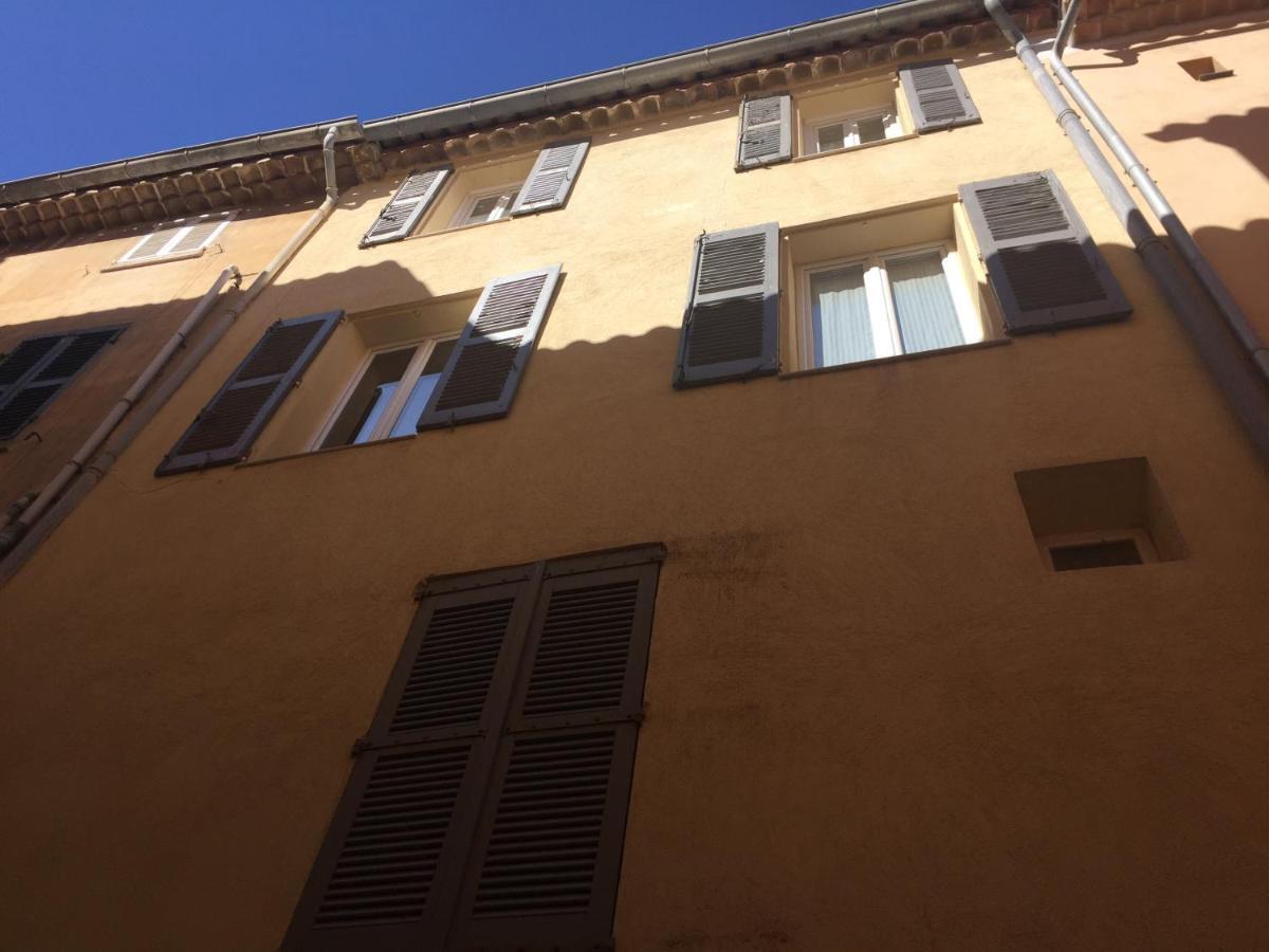 Appartement De Charme Au Coeur De Saint Tropez Bagian luar foto